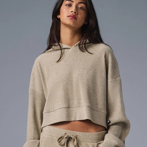 ALO Muse Hoodie & Sweatpants - Picture 1 of 2
